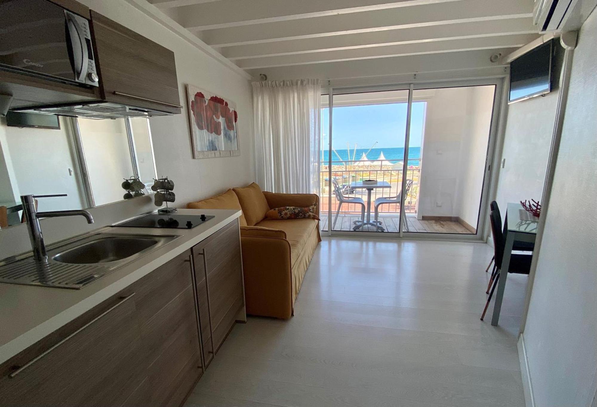 Bleu Mer Duplex & Suites Saint-Cyprien  Exterior photo